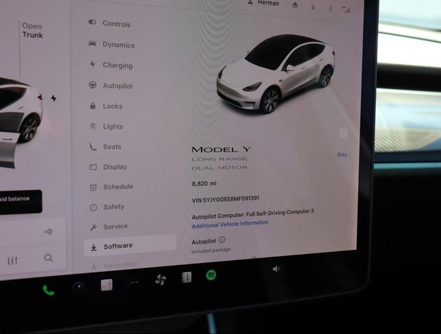 Photo of 2021 Pearl White Multi-Coat Tesla Model Y