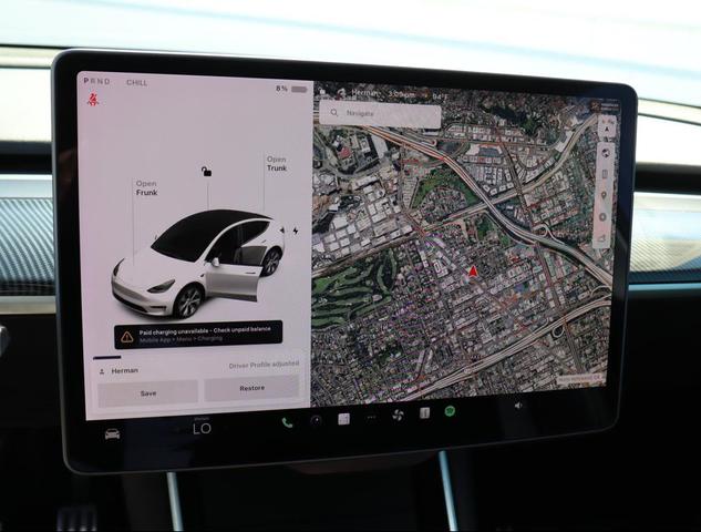 Photo of 2021 Pearl White Multi-Coat Tesla Model Y