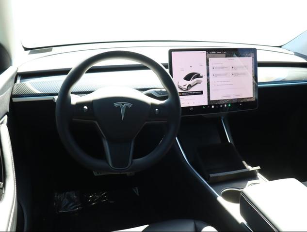 Photo of 2021 Pearl White Multi-Coat Tesla Model Y