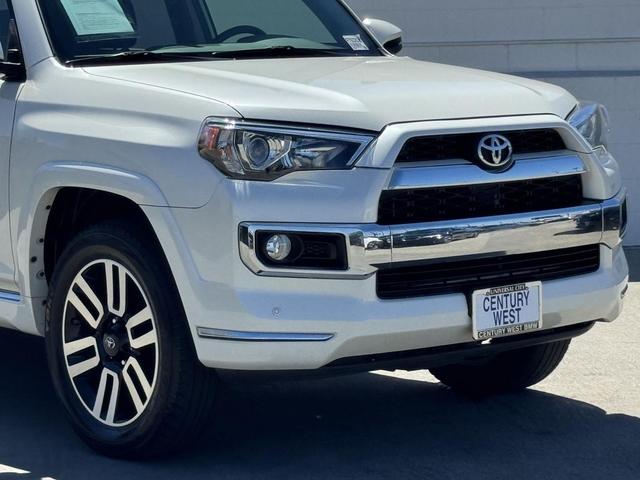 Photo of 2019 Blizzard Pearl Toyota 4Runner