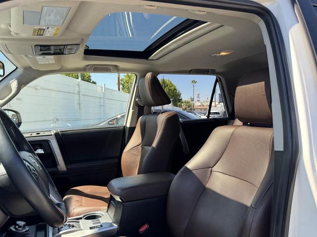 Photo of 2019 Blizzard Pearl Toyota 4Runner