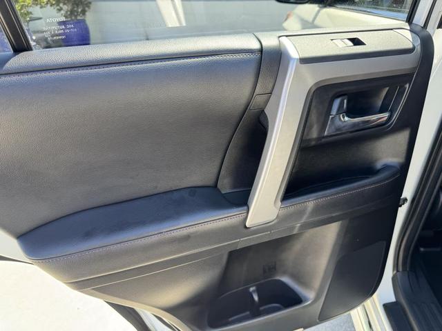 Photo of 2019 Blizzard Pearl Toyota 4Runner