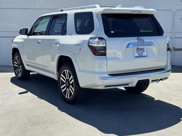 Photo of 2019 Blizzard Pearl Toyota 4Runner