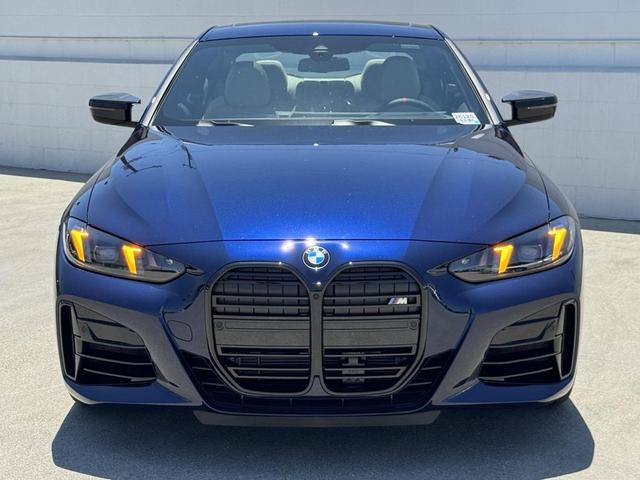 Photo of 2026 Tanzanite Blue II Metallic BMW M440