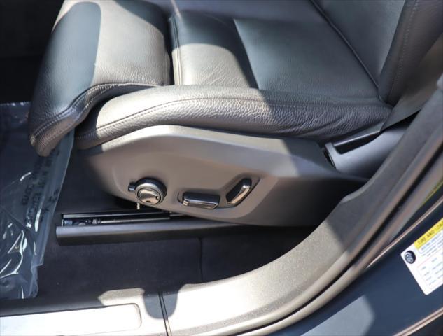 Photo of 2020 Denim Blue Metallic Volvo XC60 Recharge Plug-In Hybrid