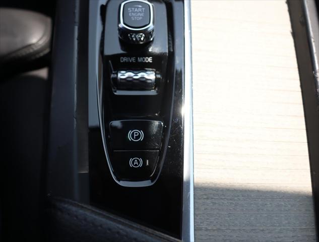 Photo of 2020 Denim Blue Metallic Volvo XC60 Recharge Plug-In Hybrid