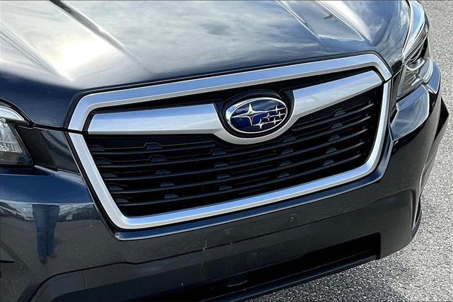 Photo of 2019 Dark Gray Metallic Subaru Forester