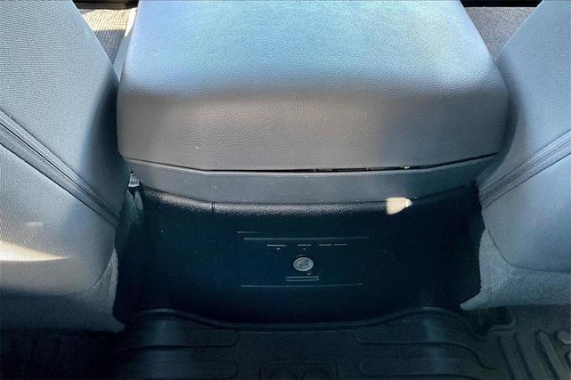 Photo of 2014 Blue Streak Pearlcoat RAM 1500