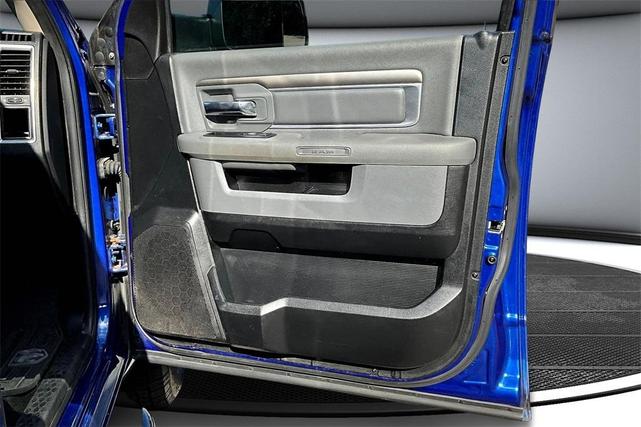Photo of 2014 Blue Streak Pearlcoat RAM 1500