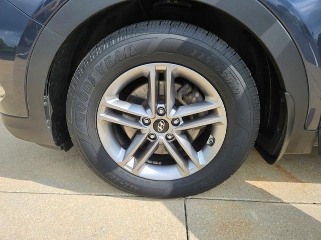 Photo of 2018 Marlin Blue Hyundai Santa Fe Sport