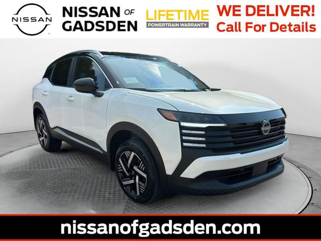 Photo of 2026 White/Black Nissan Kicks