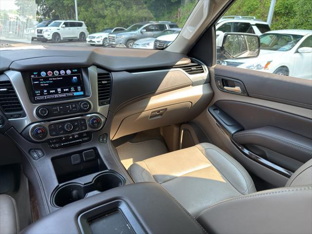 Photo of 2019 Iridescent Pearl Tricoat Chevrolet Tahoe