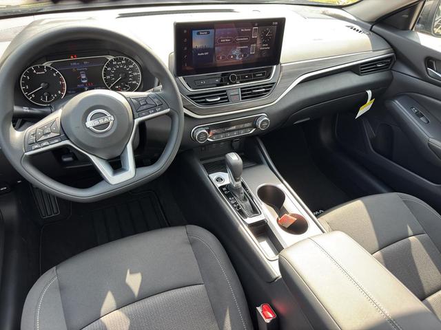 Photo of 2025 Super Black Nissan Altima