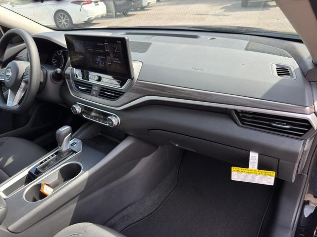 Photo of 2025 Super Black Nissan Altima