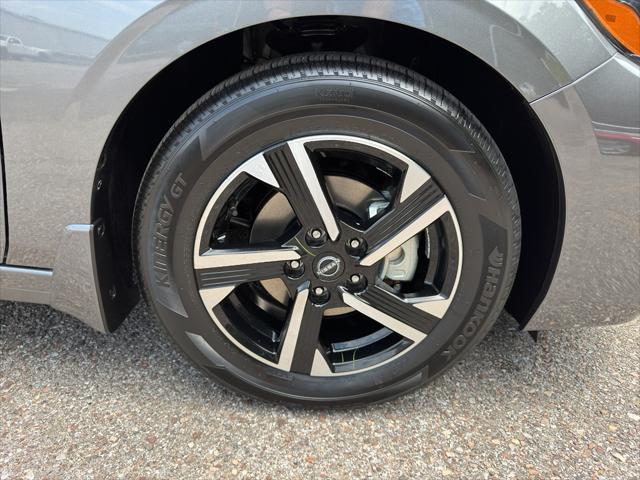 Photo of 2025 Gun Metallic Nissan Sentra