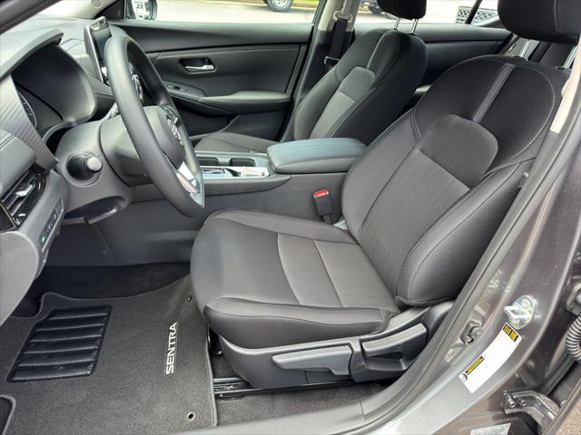 Photo of 2025 Gun Metallic Nissan Sentra