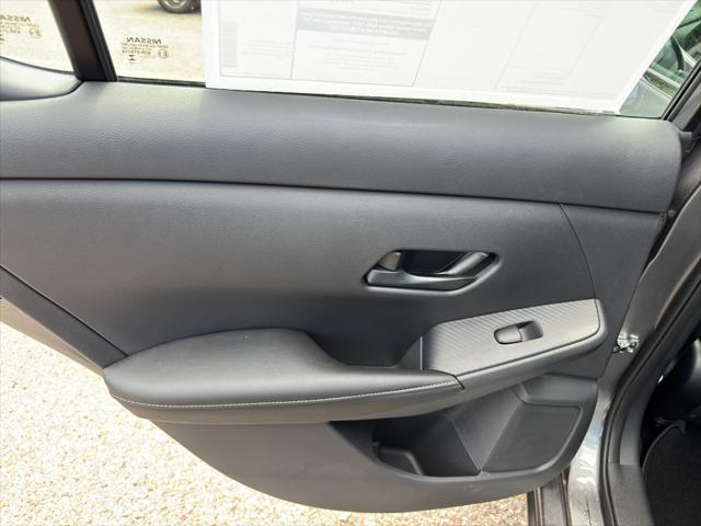Photo of 2025 Gun Metallic Nissan Sentra