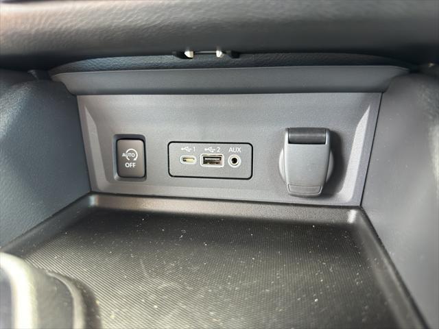 Photo of 2025 Gun Metallic Nissan Sentra
