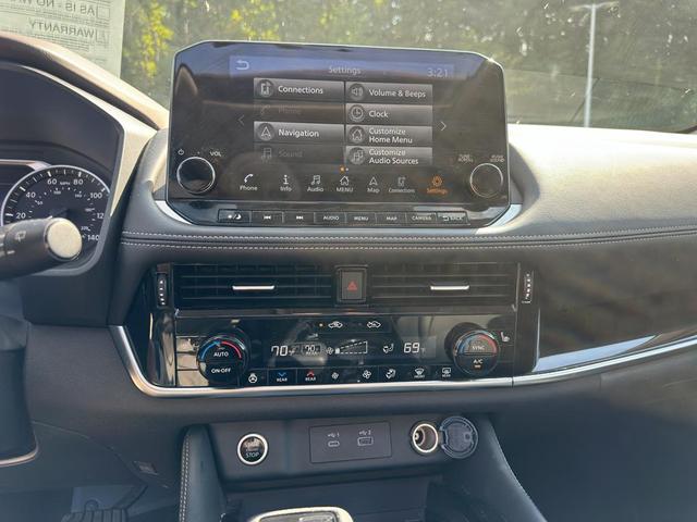 Photo of 2023 Boulder Gray Pearl Nissan Rogue