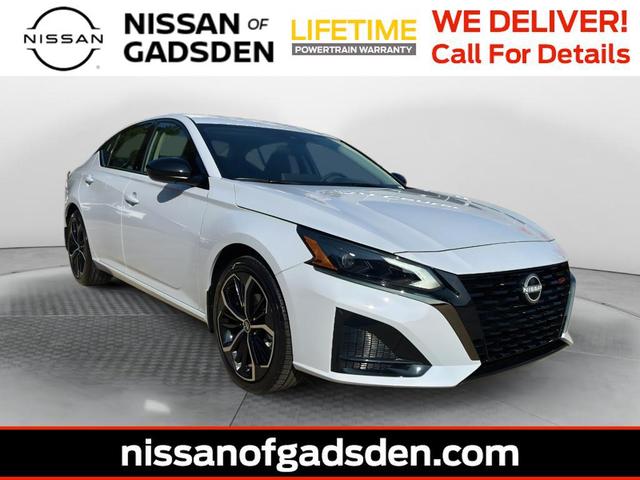 Photo of 2025 Gray Sky Pearl Nissan Altima