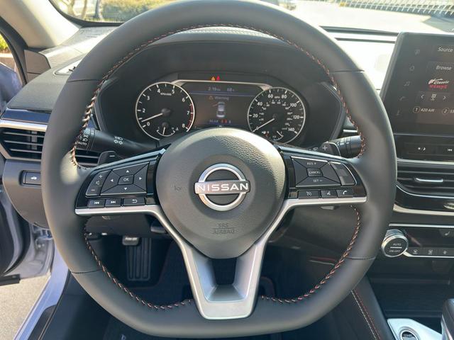 Photo of 2025 Gray Sky Pearl Nissan Altima