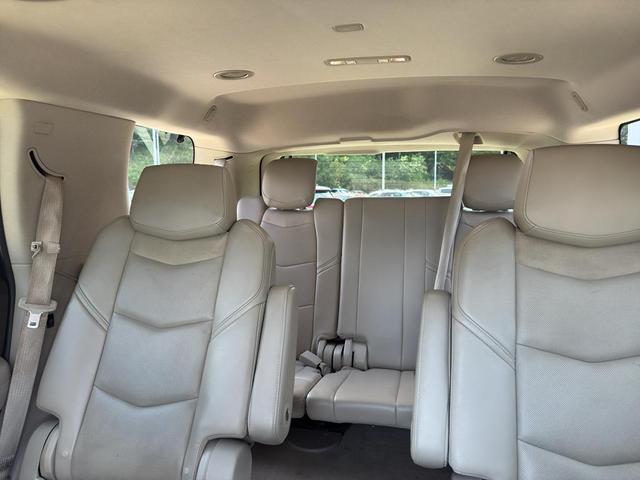 Photo of 2015 Silver Coast Metallic Cadillac Escalade