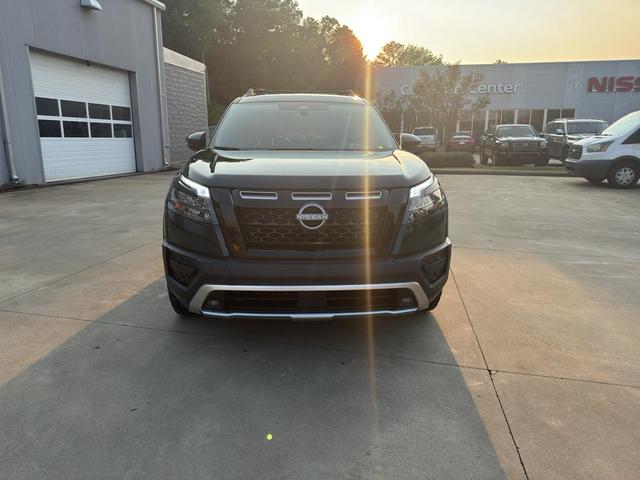Photo of 2025 Obsidian Green Pearl Nissan Pathfinder