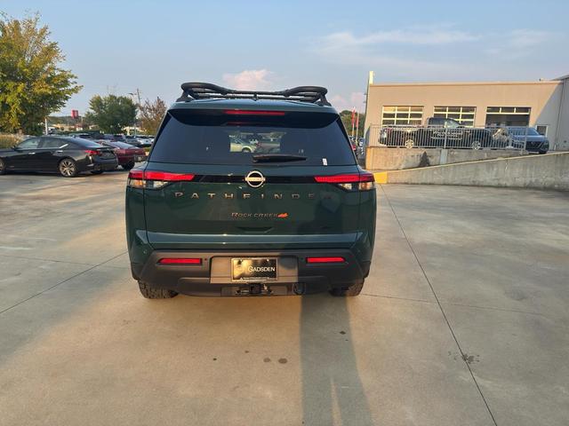 Photo of 2025 Obsidian Green Pearl Nissan Pathfinder