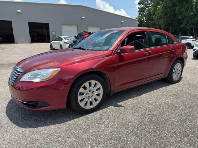 Photo of 2013 Deep Cherry Red Crystal Pearlcoat Chrysler 200