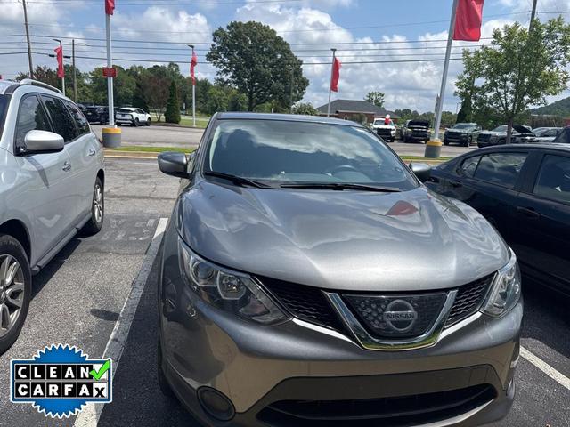 Photo of 2018 Gun Metallic Nissan Rogue Sport