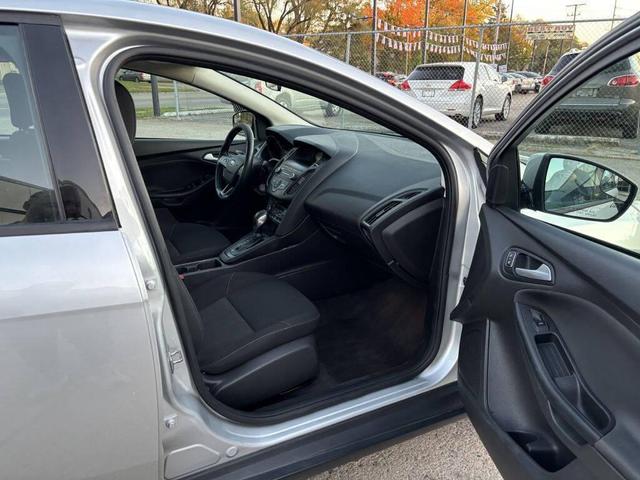Photo of 2018 Ingot Silver Metallic Ford Focus