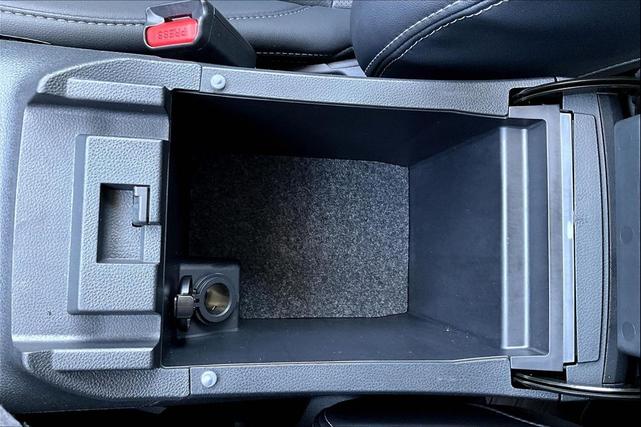Photo of 2025 Ice Silver Metallic Subaru Outback