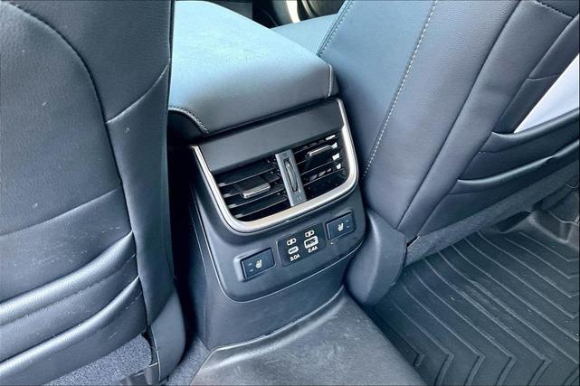 Photo of 2025 Ice Silver Metallic Subaru Outback