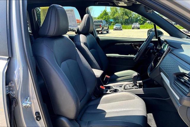 Photo of 2025 River Rock Pearl Subaru Forester