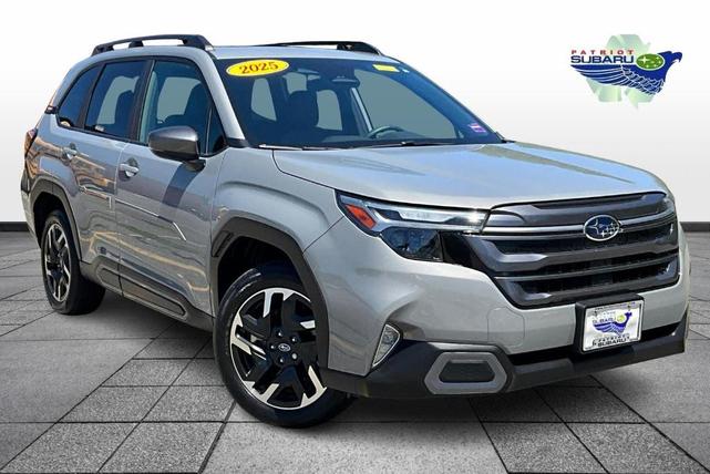 Photo of 2025 River Rock Pearl Subaru Forester