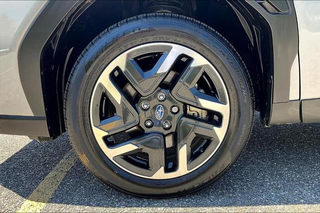 Photo of 2025 River Rock Pearl Subaru Forester