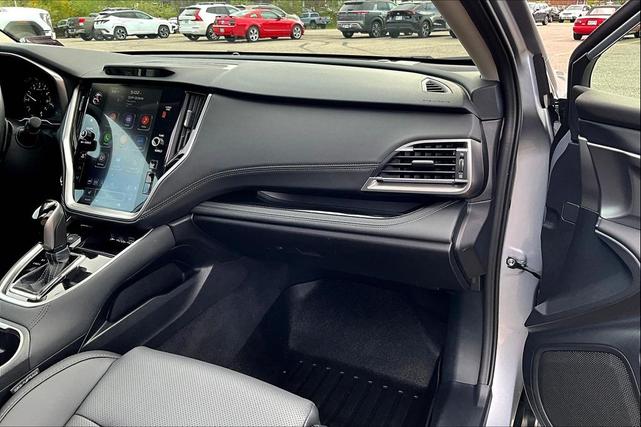Photo of 2025 Ice Silver Metallic Subaru Outback