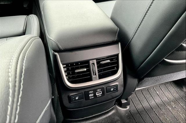 Photo of 2025 Ice Silver Metallic Subaru Outback