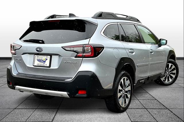 Photo of 2025 Ice Silver Metallic Subaru Outback