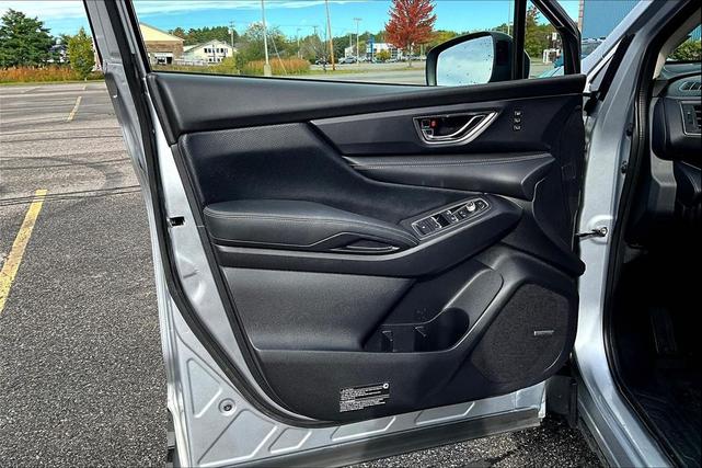 Photo of 2023 Ice Silver Metallic Subaru Ascent
