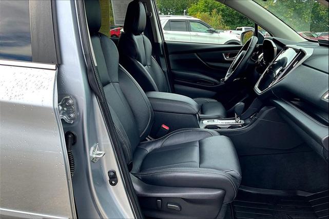 Photo of 2023 Ice Silver Metallic Subaru Ascent