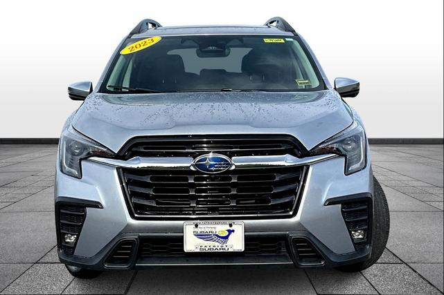 Photo of 2023 Ice Silver Metallic Subaru Ascent