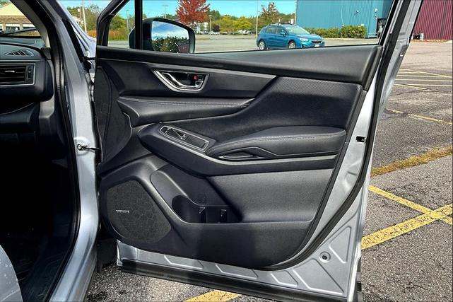 Photo of 2023 Ice Silver Metallic Subaru Ascent