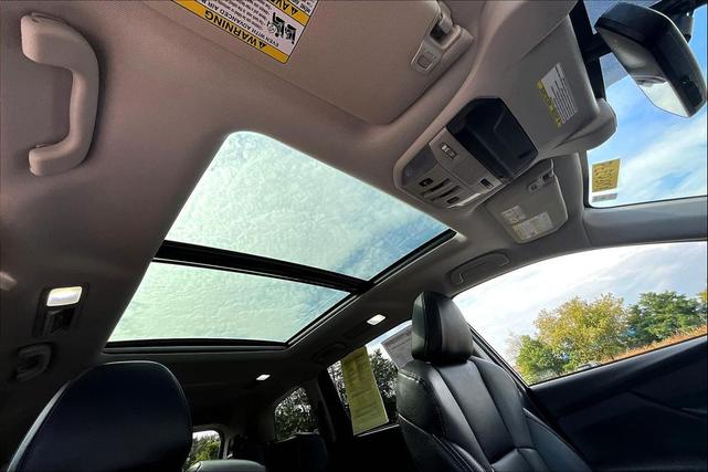 Photo of 2022 Abyss Blue Pearl Subaru Ascent