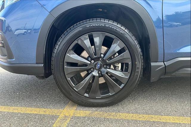 Photo of 2022 Abyss Blue Pearl Subaru Ascent
