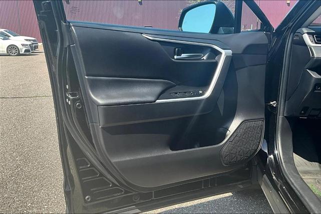 Photo of 2024 Midnight Black Metallic Toyota RAV4 Hybrid