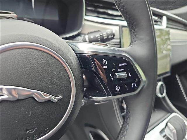 Photo of 2026 Fuji White Jaguar F-PACE