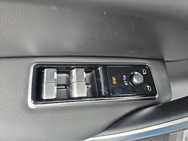 Photo of 2026 Fuji White Jaguar F-PACE