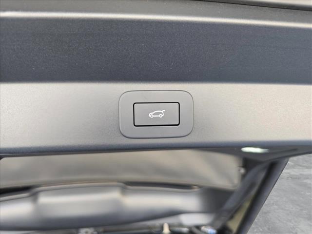 Photo of 2025 Eiger Grey Metallic Land Rover Range Rover Sport