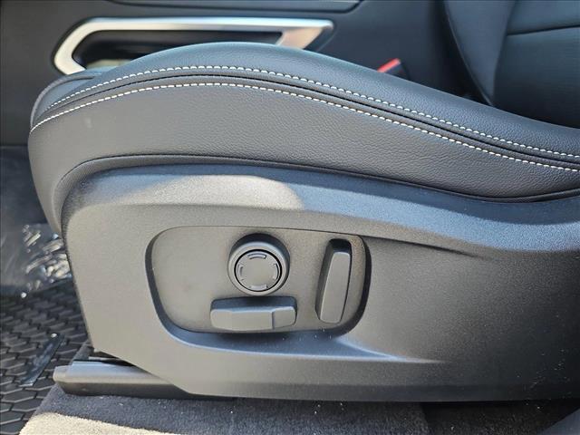 Photo of 2026 Fuji White Jaguar F-PACE